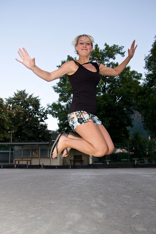 jumpfoto33betsy.jpg